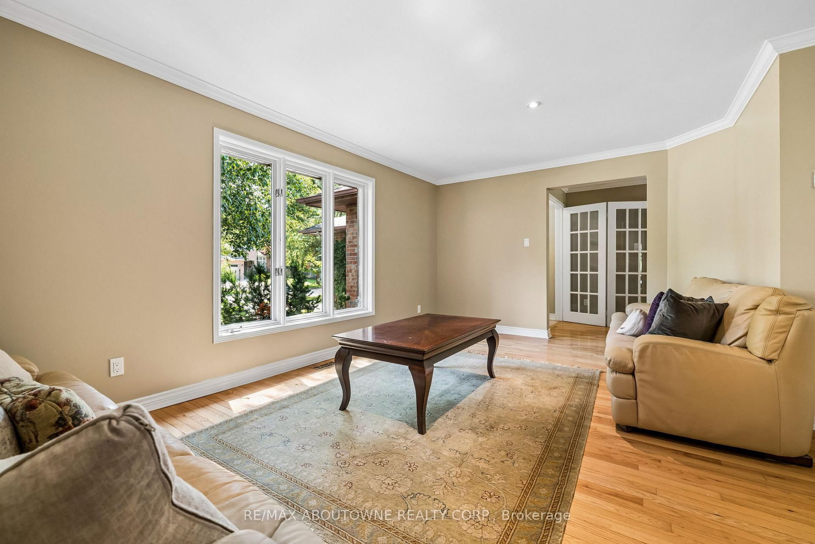 2285 Dunedin Road • Oakville, ON photo 10