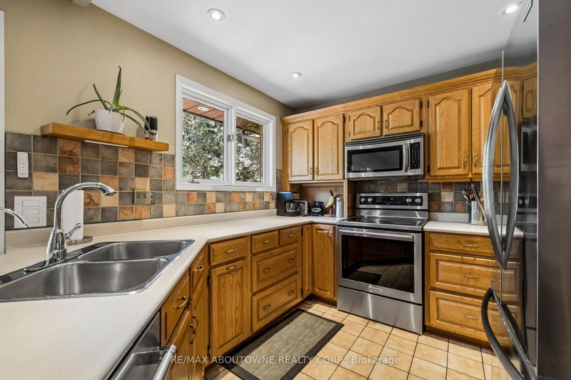 2285 Dunedin Oakville,ON L6J 5V4 — Photo 16