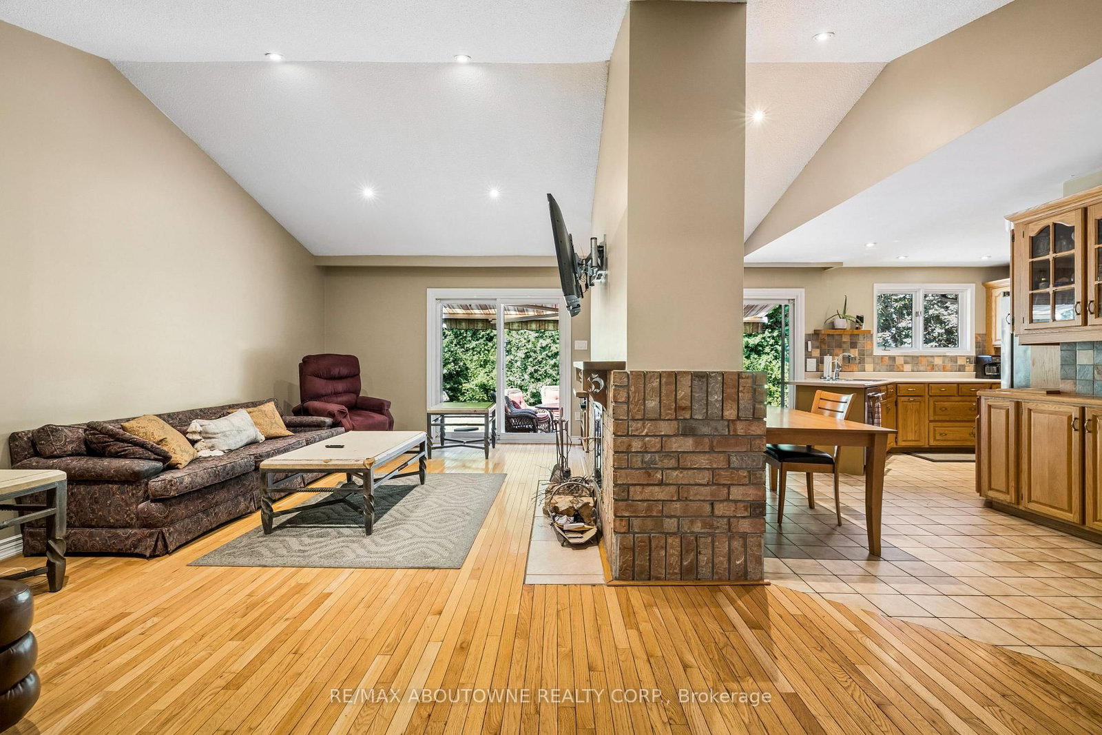 2285 Dunedin Road • Oakville, ON photo 19