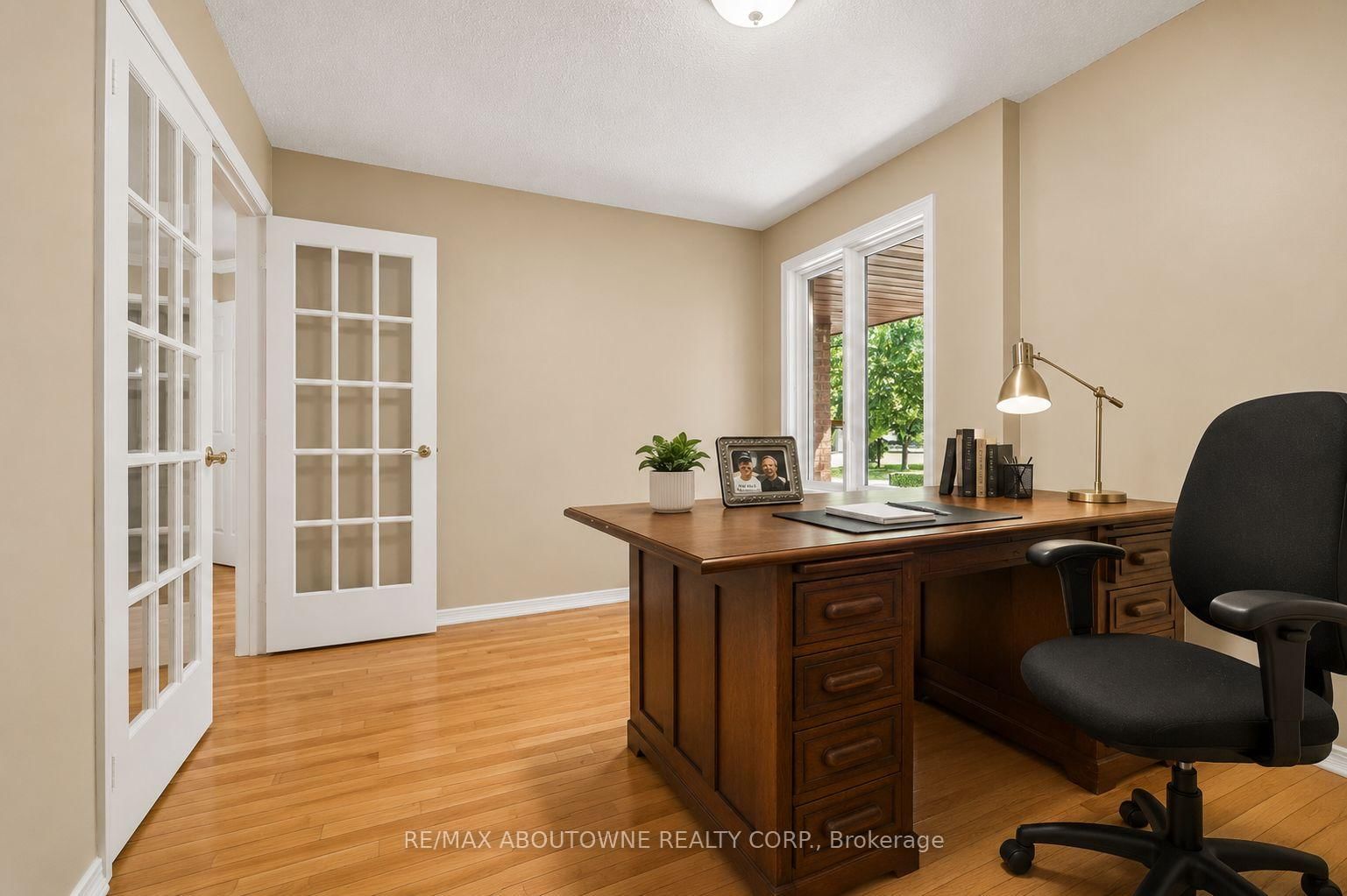 2285 Dunedin Road • Oakville, ON photo 24