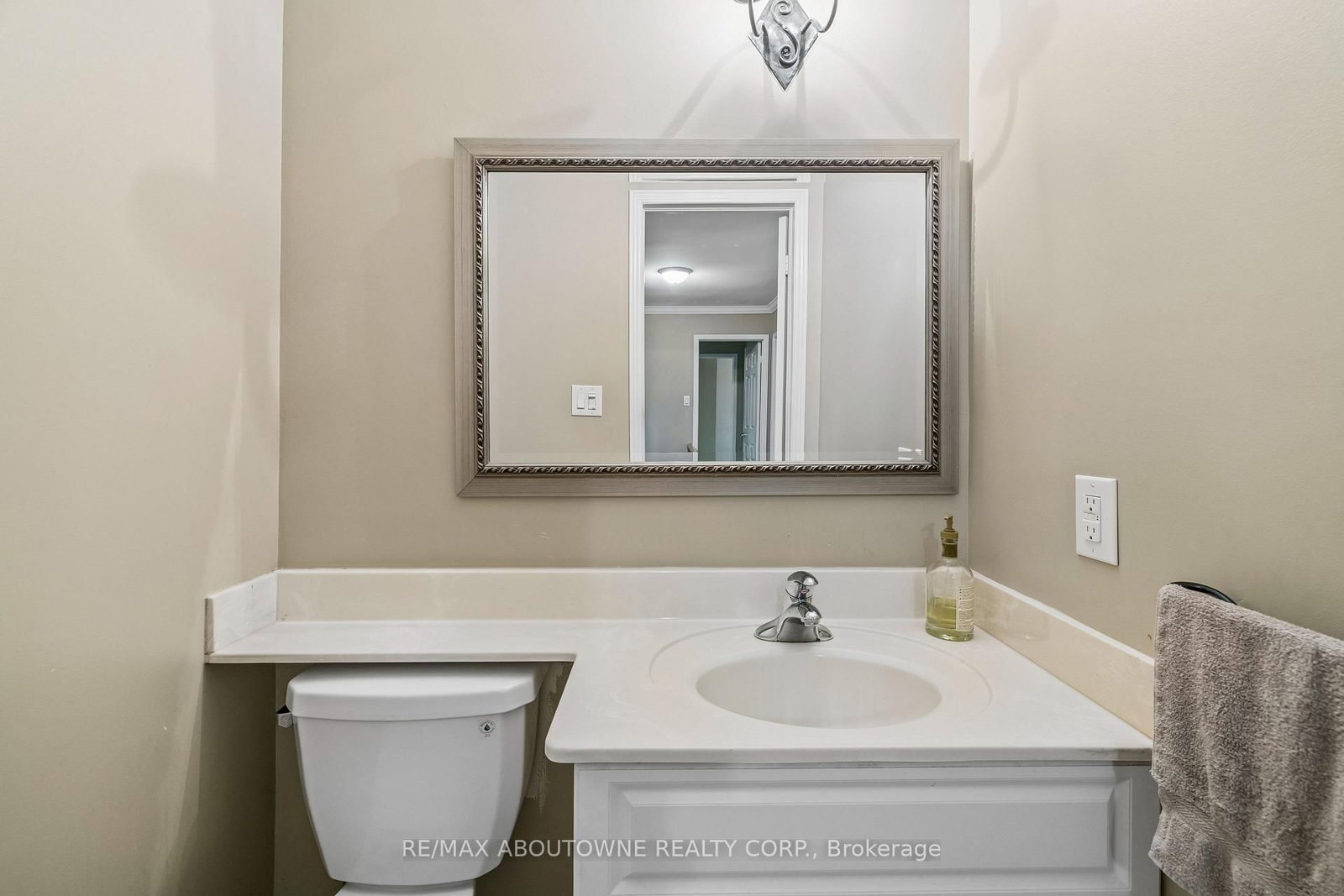 2285 Dunedin Road • Oakville, ON photo 25