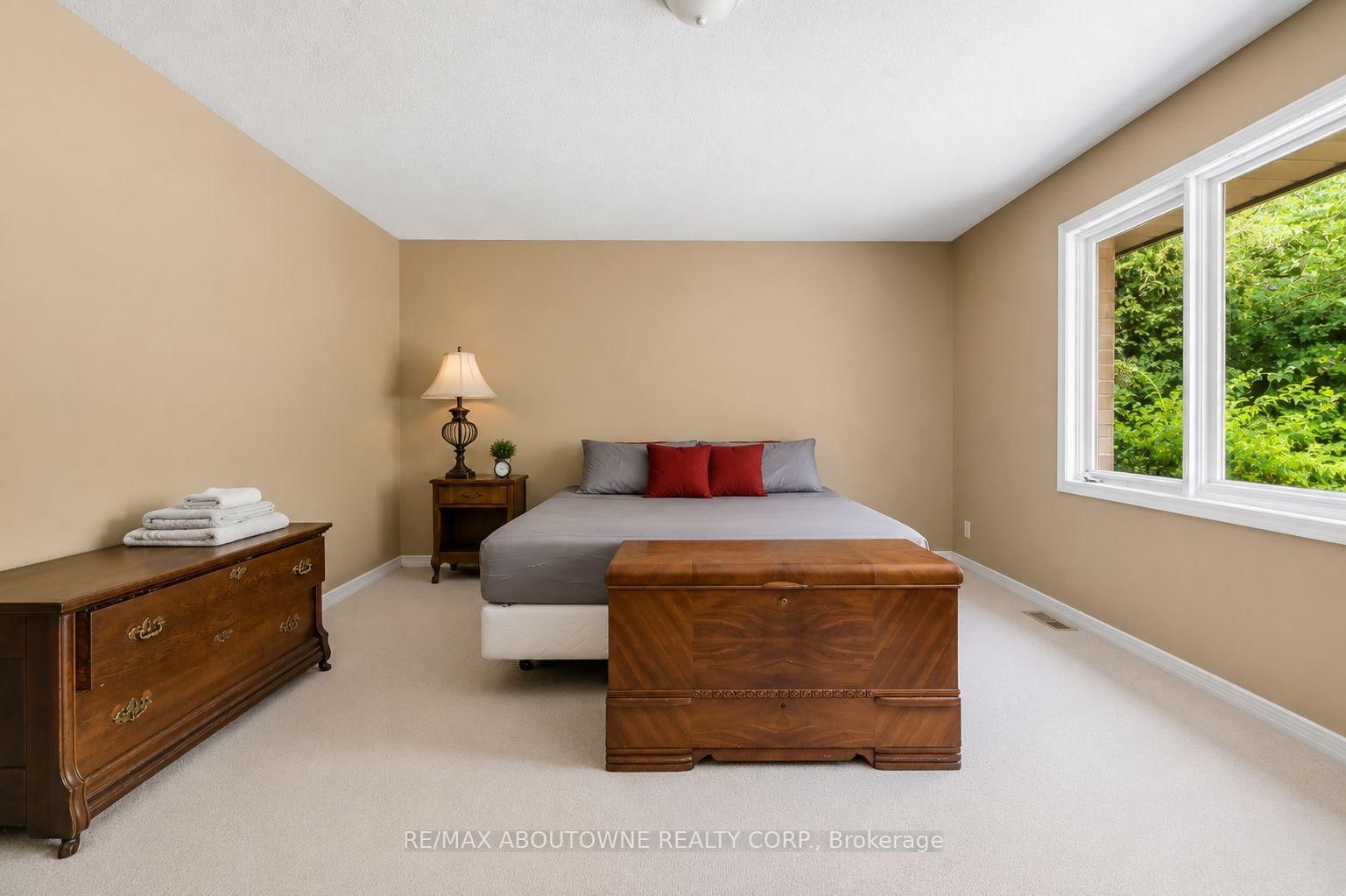2285 Dunedin Road • Oakville, ON photo 28