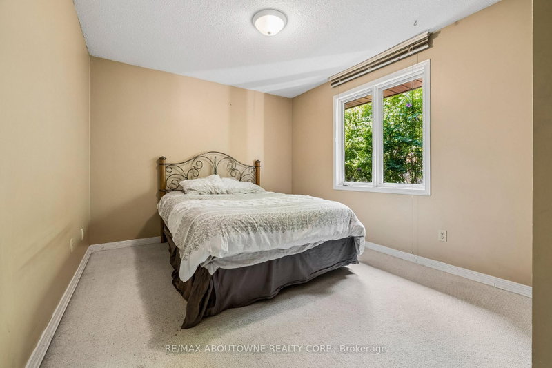 2285 Dunedin Oakville,ON L6J 5V4 — Photo 33