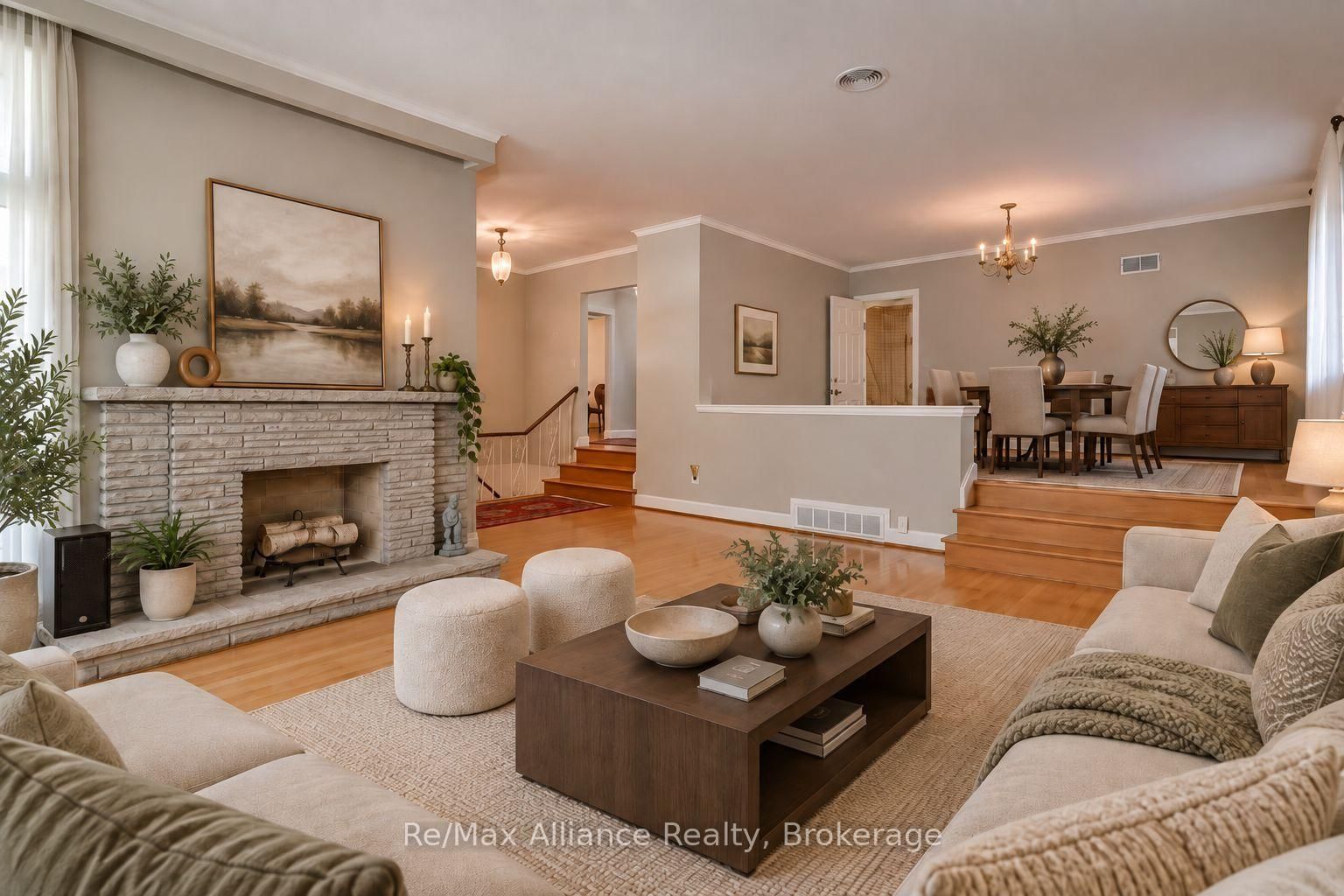 410 The Kingsway • Toronto, ON photo 10