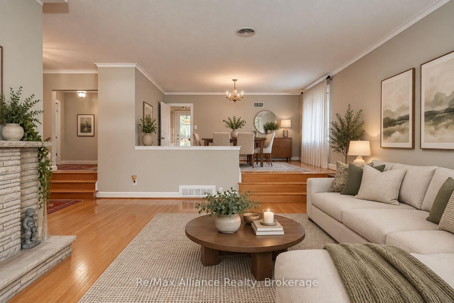 410 The Kingsway • Toronto, ON photo 11