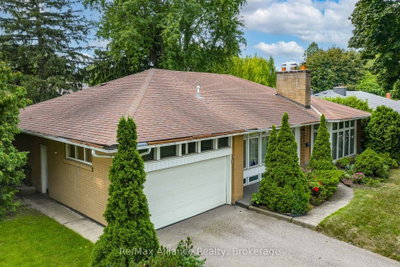 410 The Kingsway • Toronto, ON photo 3