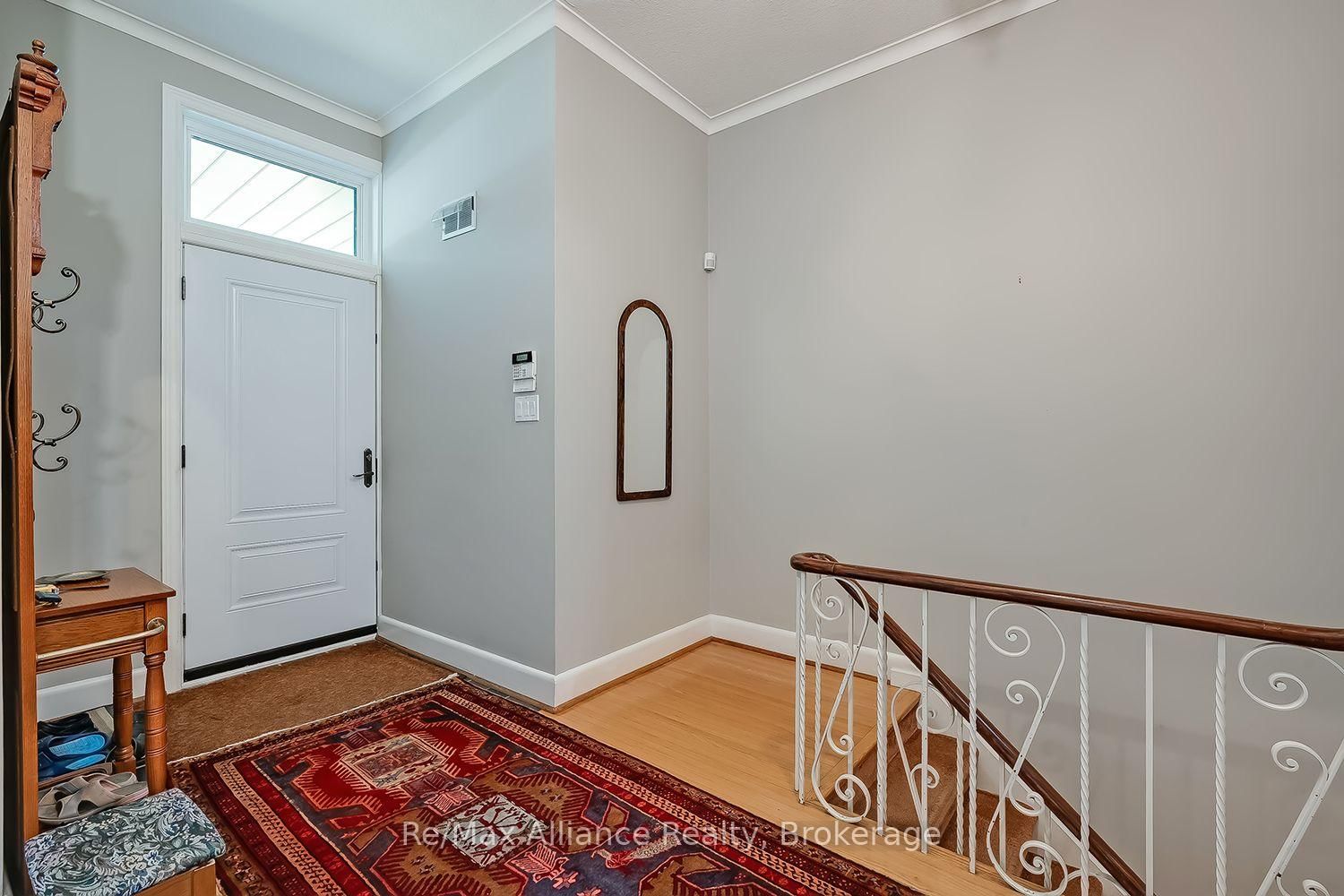 410 The Kingsway • Toronto, ON photo 4