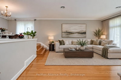 410 The Kingsway • Toronto, ON photo 6