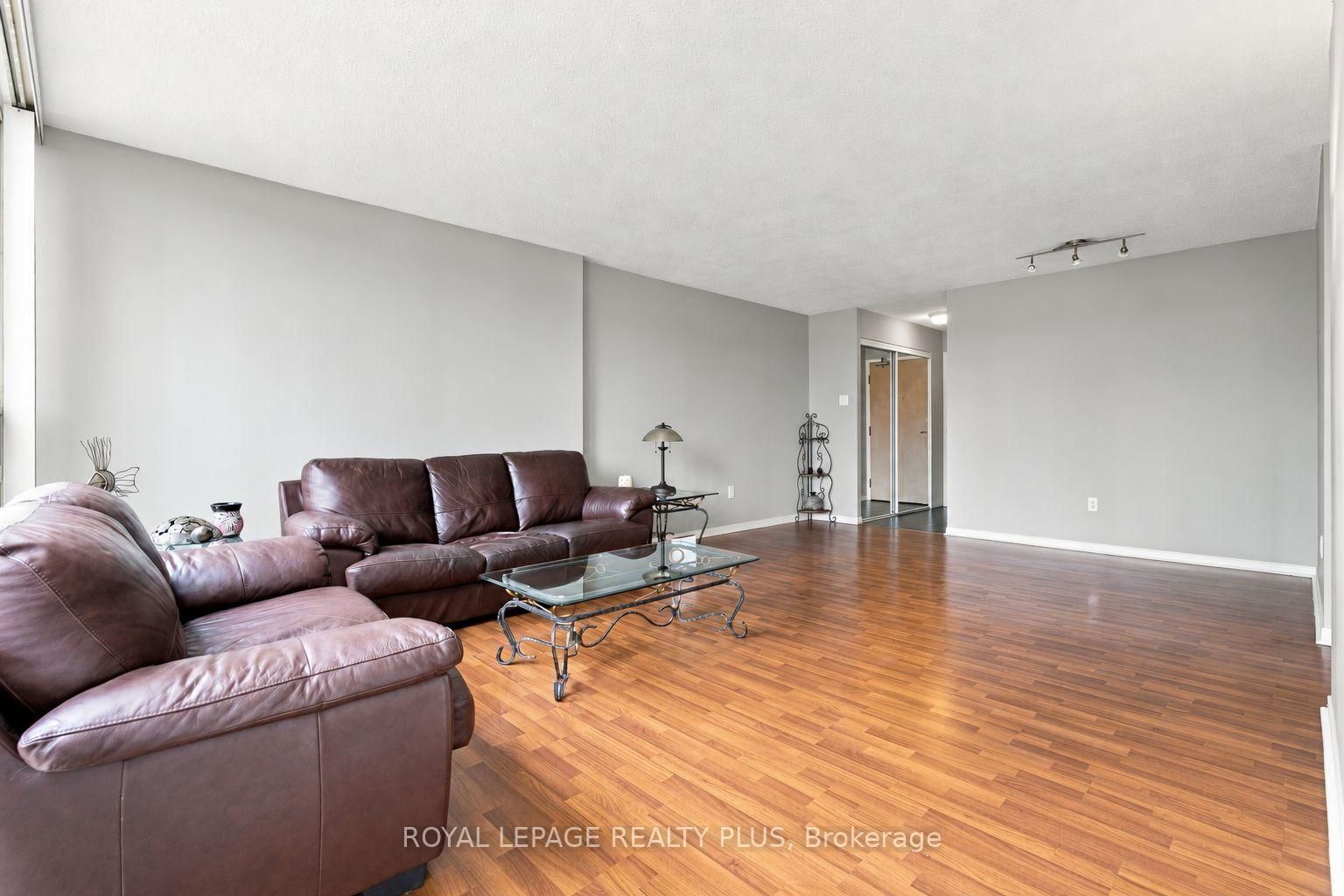 350 Rathburn Road W • #701 • Mississauga, ON photo 11