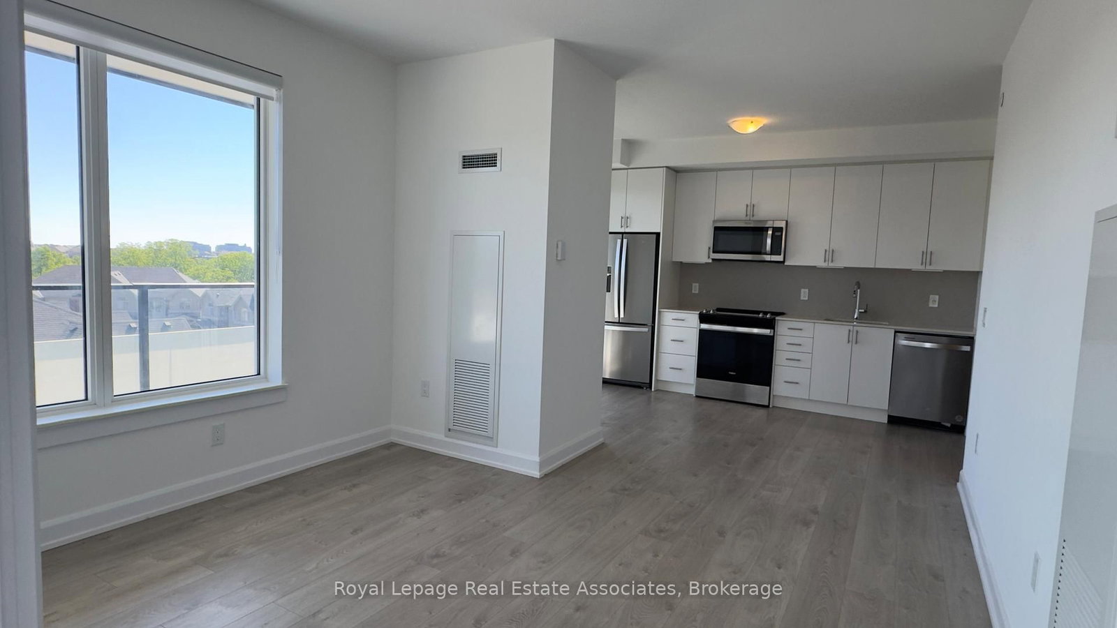 3200 William Coltson Avenue • #407 • Oakville, ON photo 7