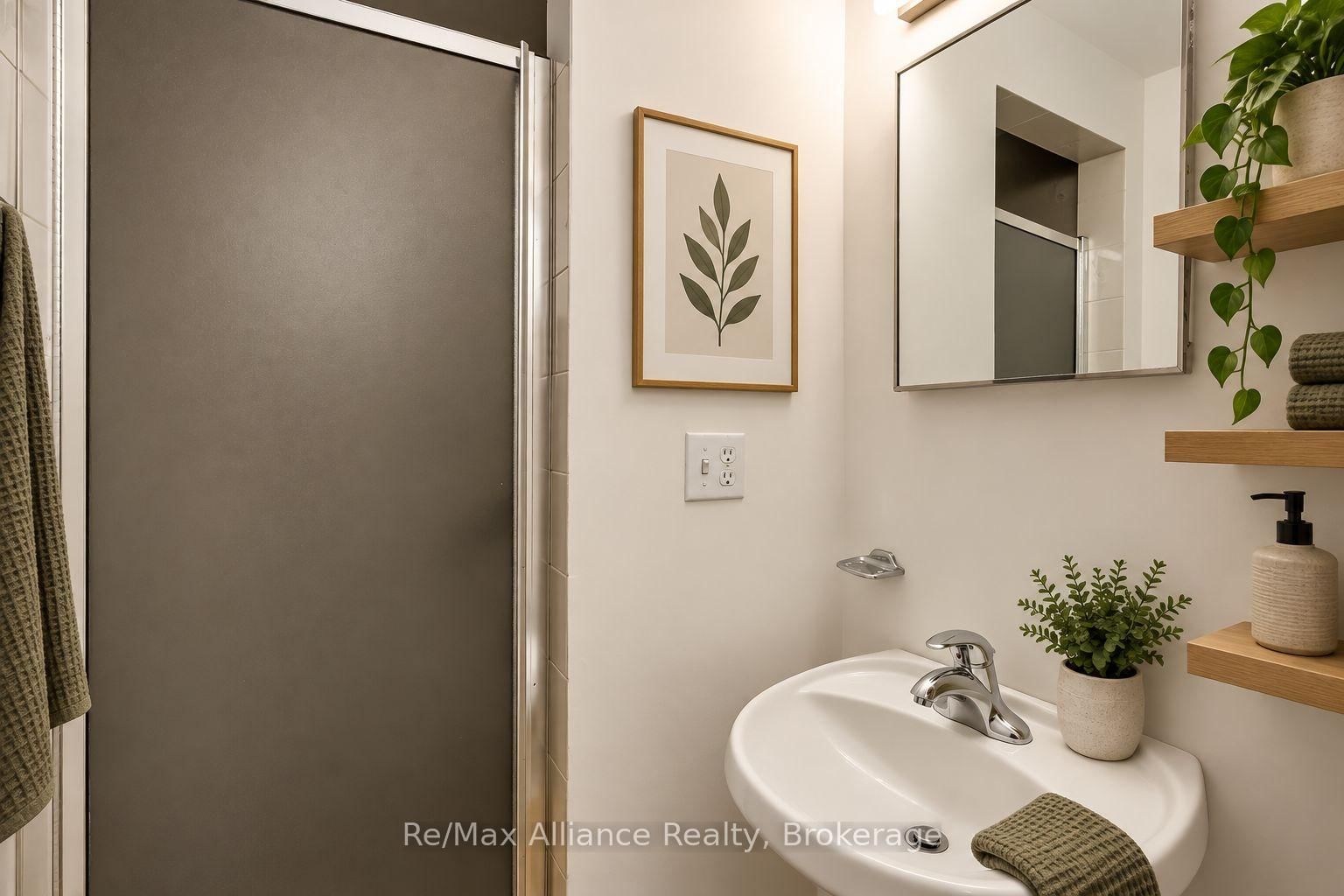 2454 Woking Crescent • Mississauga, ON photo 24