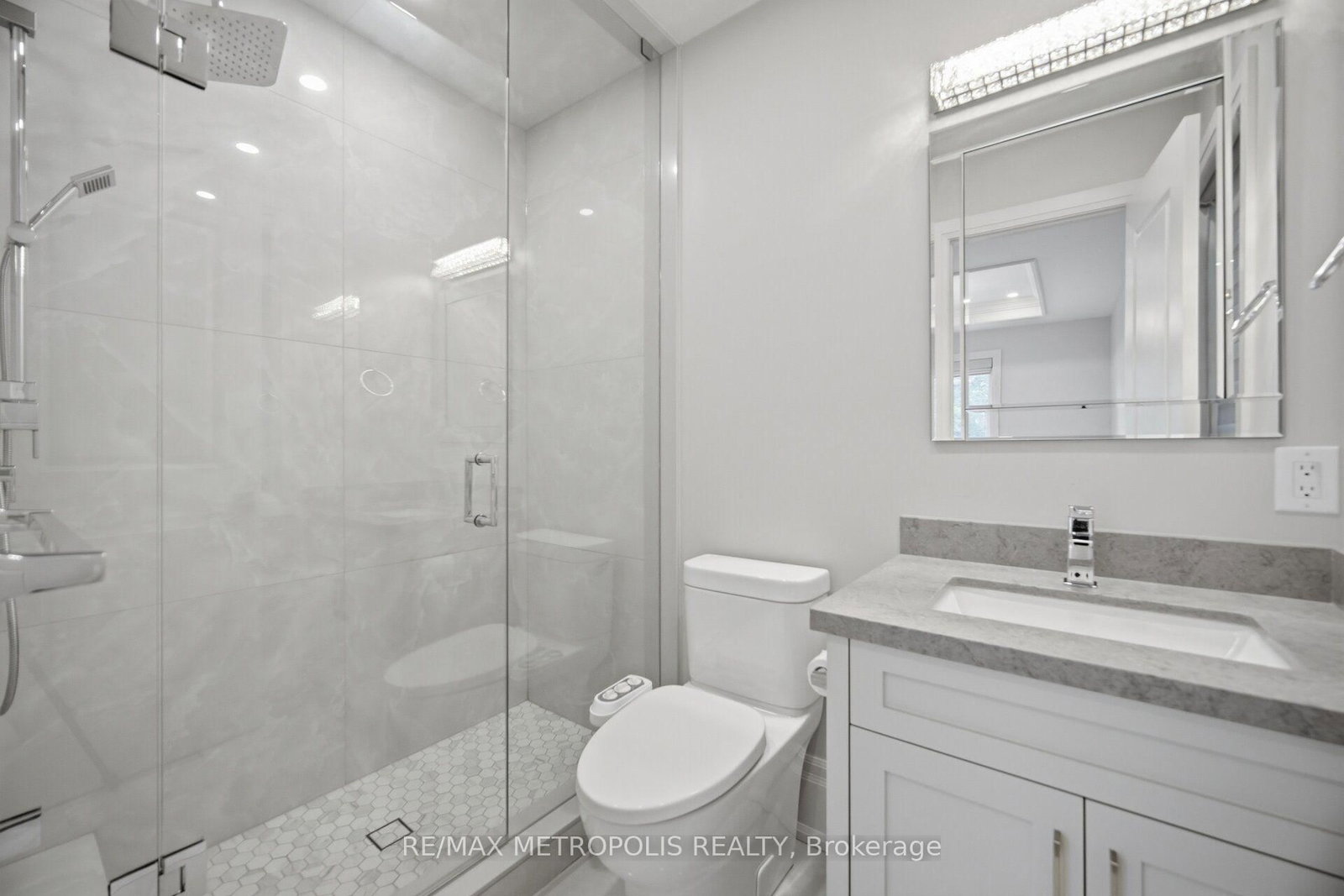 461 Sandlewood Oakville,ON L6L 3S3 — Photo 35