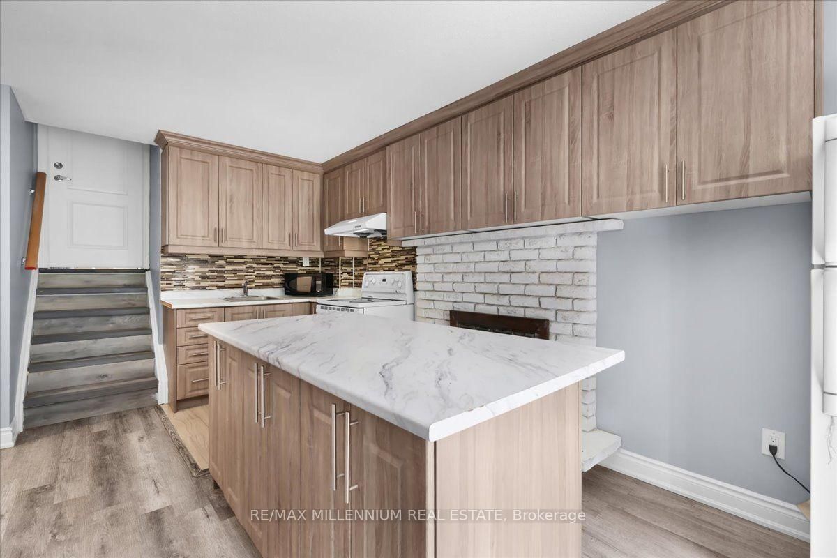 26 Talbot Street • Brampton, ON photo 15