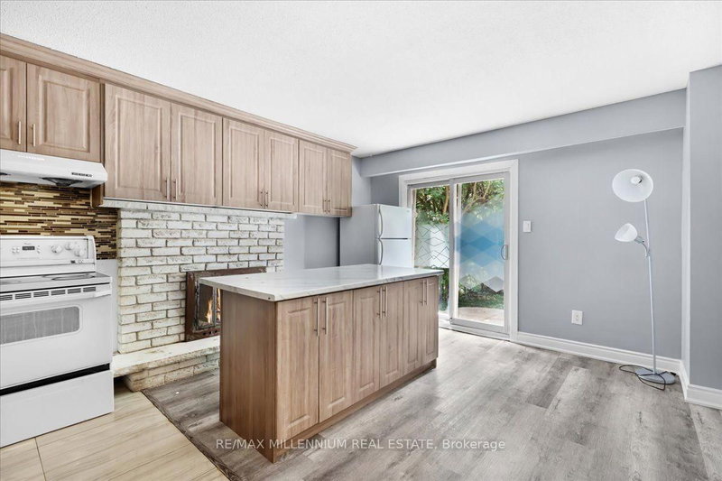 26 Talbot Brampton,ON L6X 2P5 — Photo 16