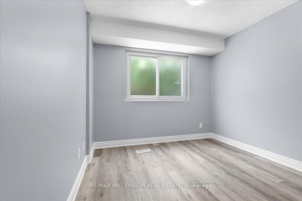 26 Talbot Street • Brampton, ON photo 18