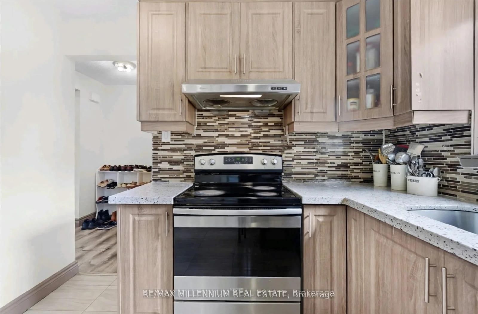 26 Talbot Street • Brampton, ON photo 4