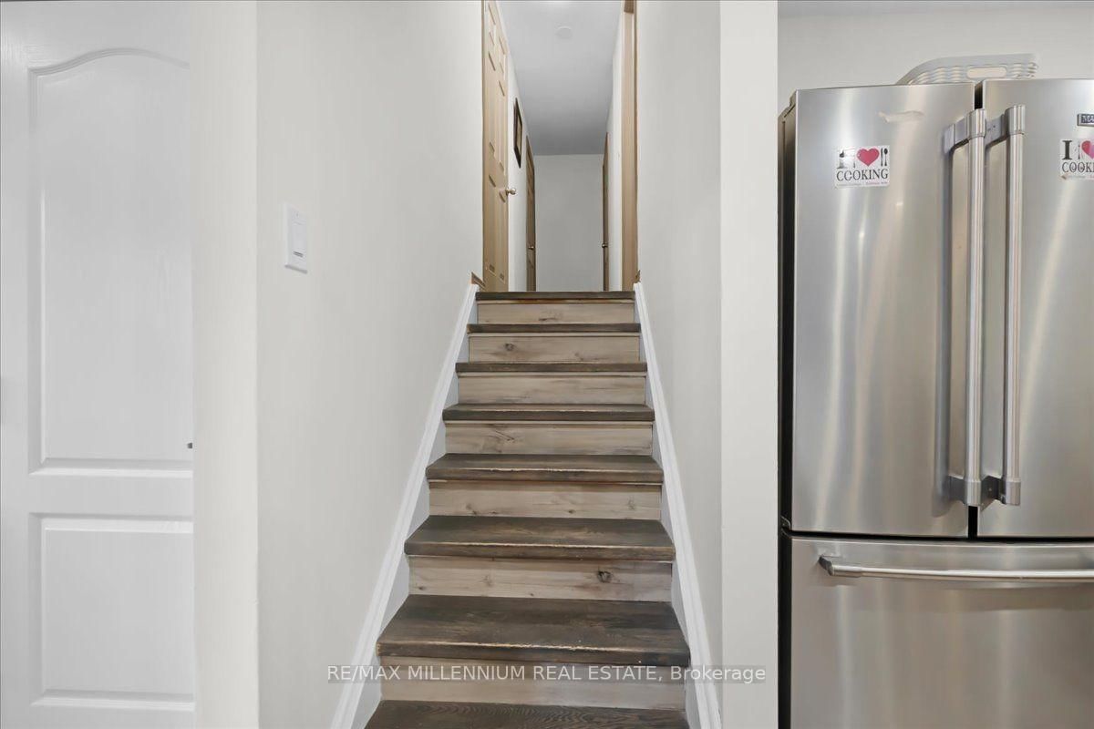 26 Talbot Street • Brampton, ON photo 8