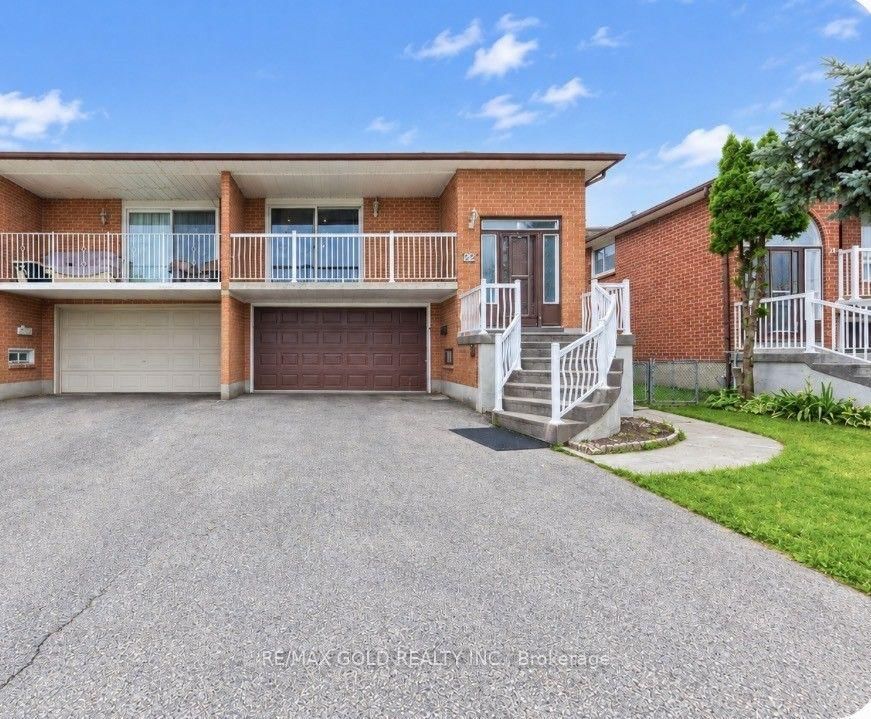 22 Kittiwake Avenue • Toronto, ON photo 1