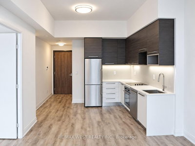 36 Park Lawn Road • #2107 • Toronto, ON photo 3