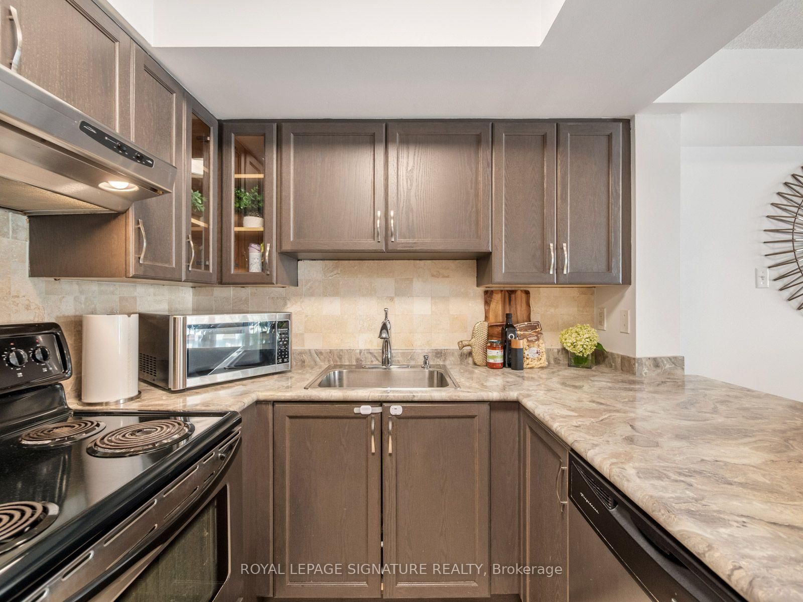 65 George Appleton Way • #2067 • Toronto, ON photo 20