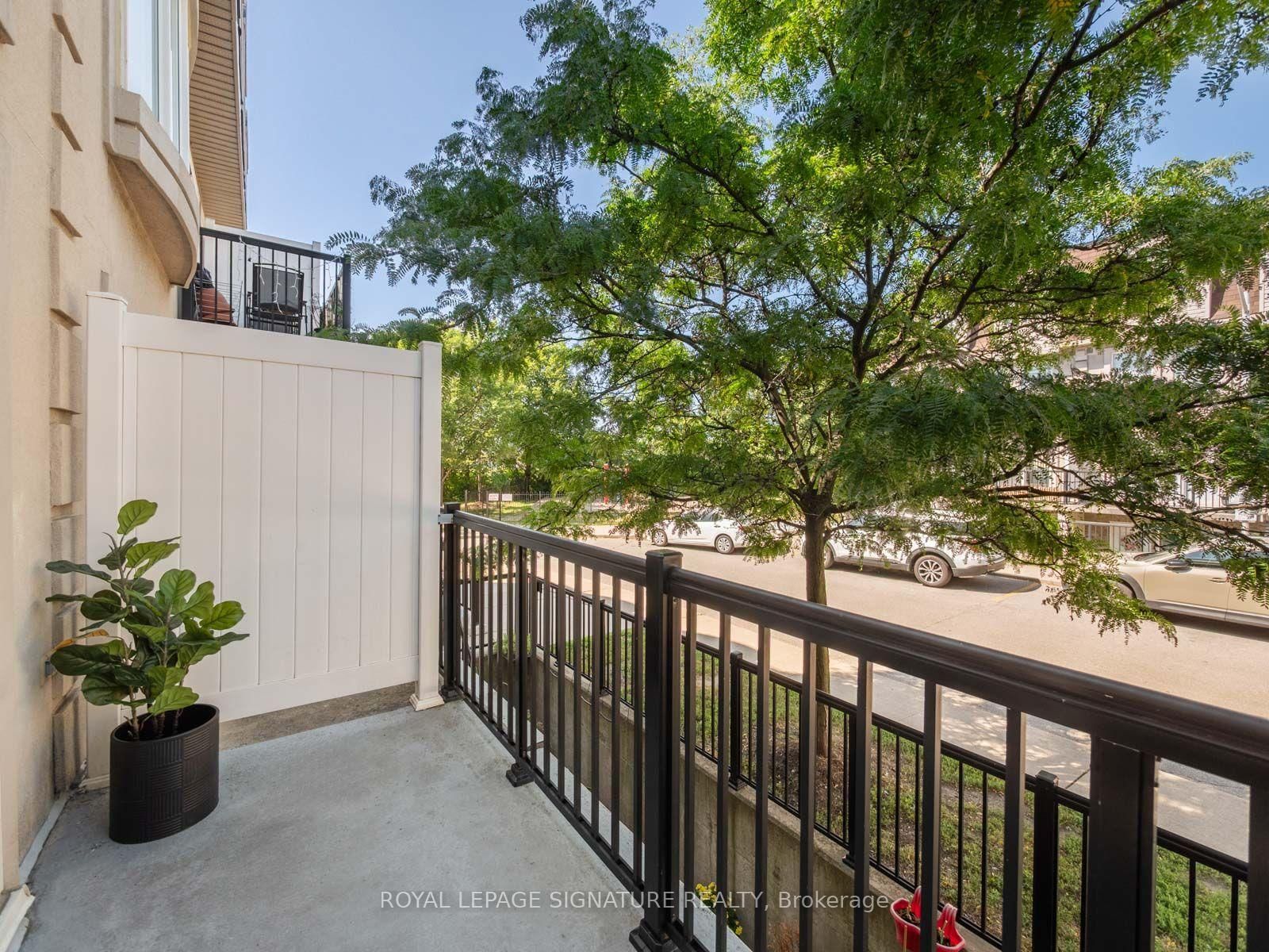 65 George Appleton Way • #2067 • Toronto, ON photo 40