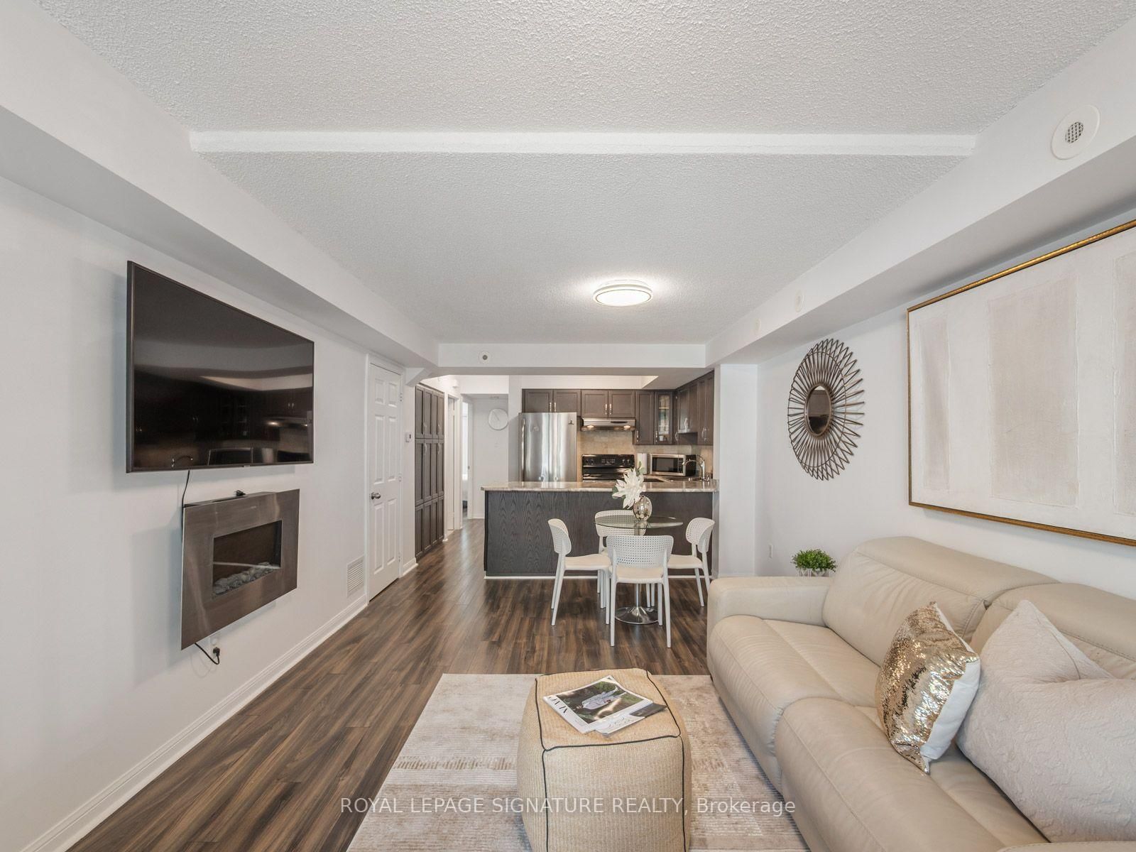 65 George Appleton Way • #2067 • Toronto, ON photo 8