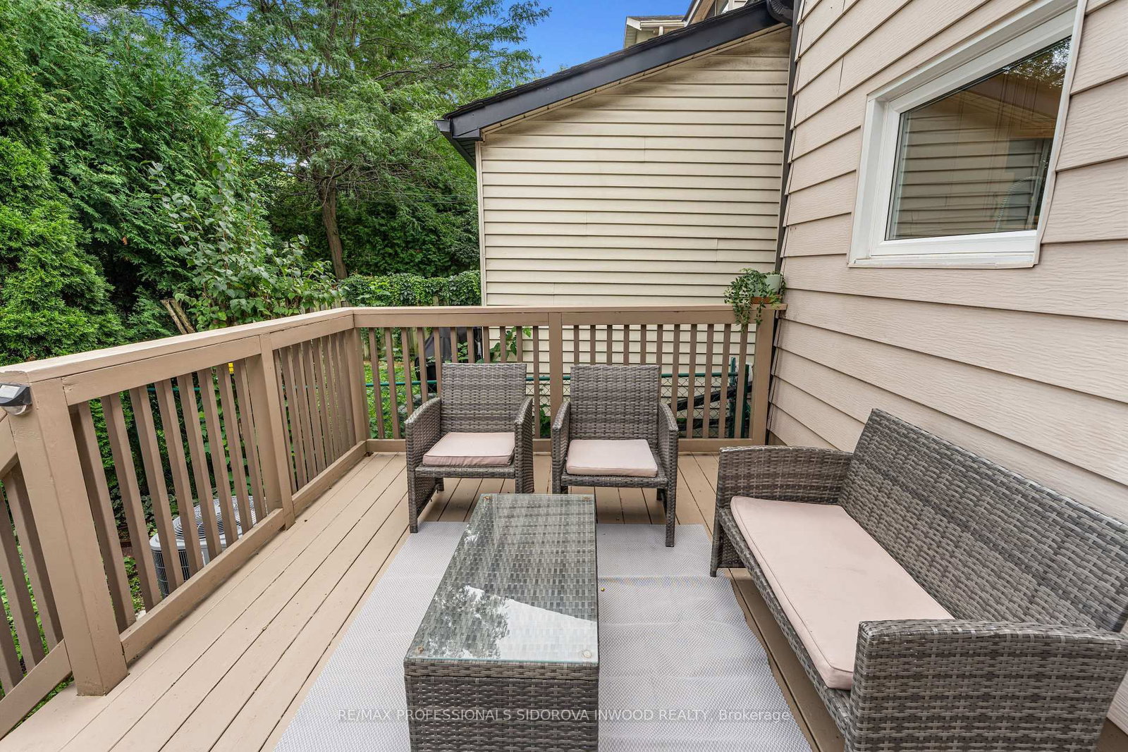 19 Harshaw Avenue • Toronto, ON photo 28