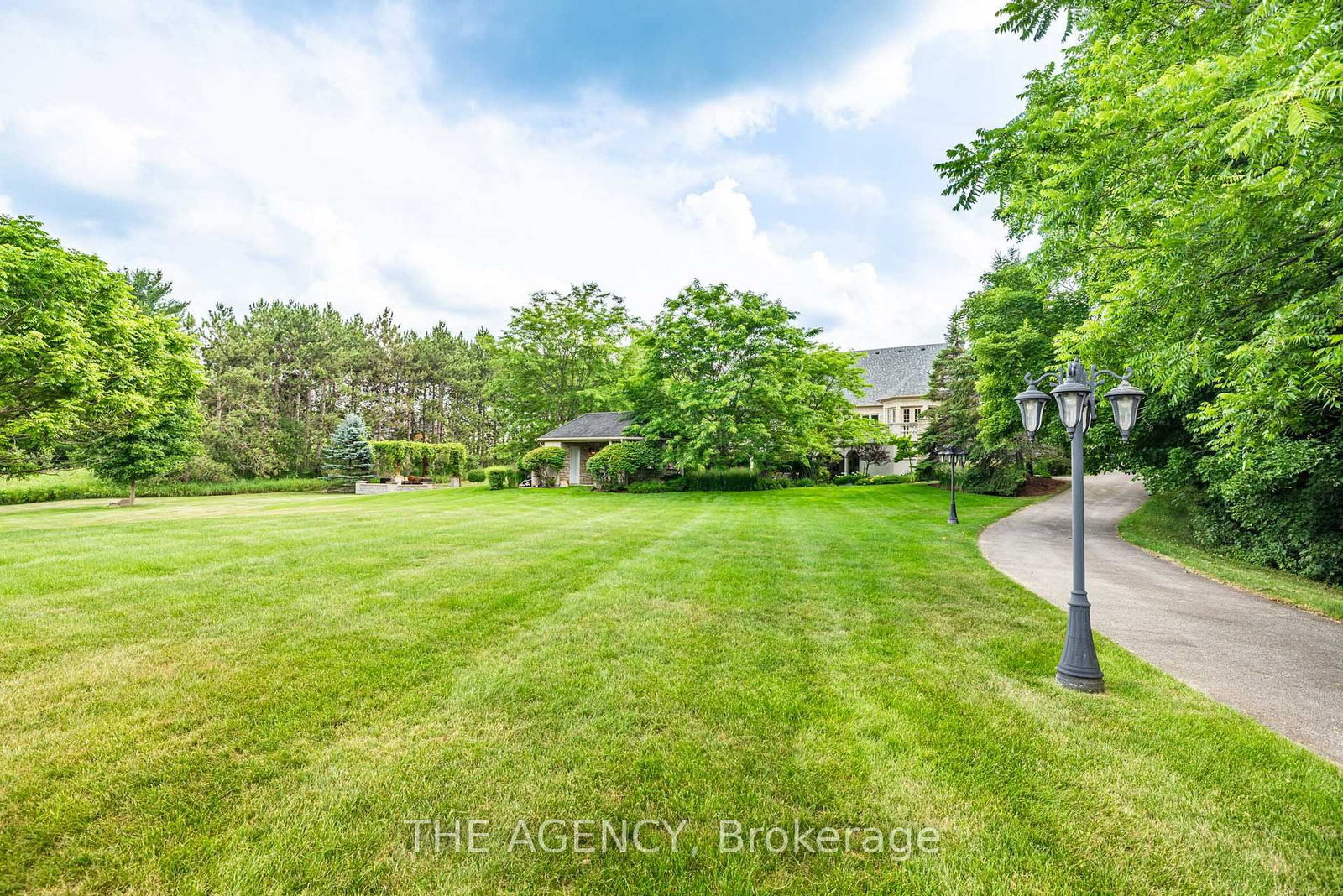 18387 The Gore Road • Caledon, ON photo 32