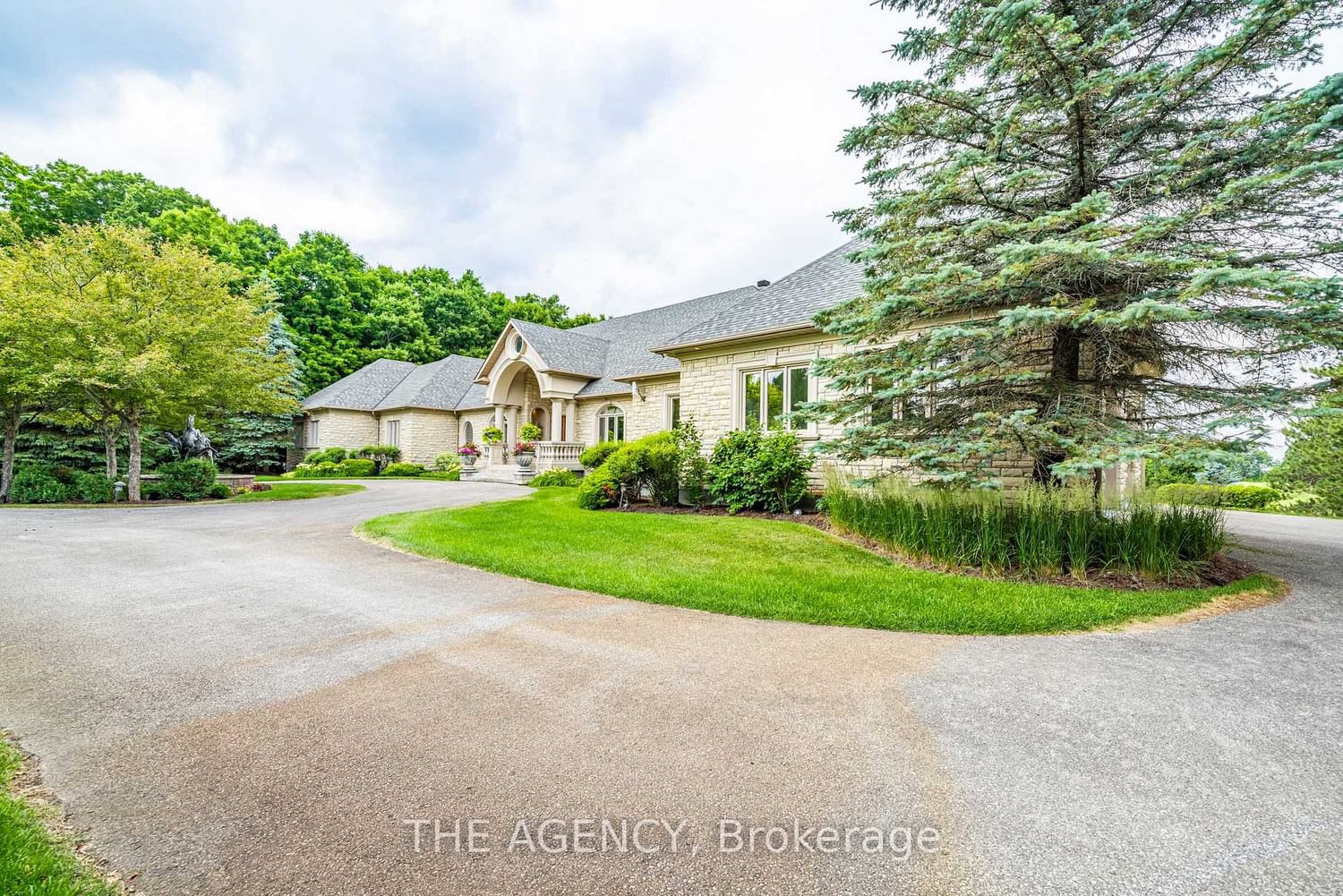 18387 The Gore Road • Caledon, ON photo 5