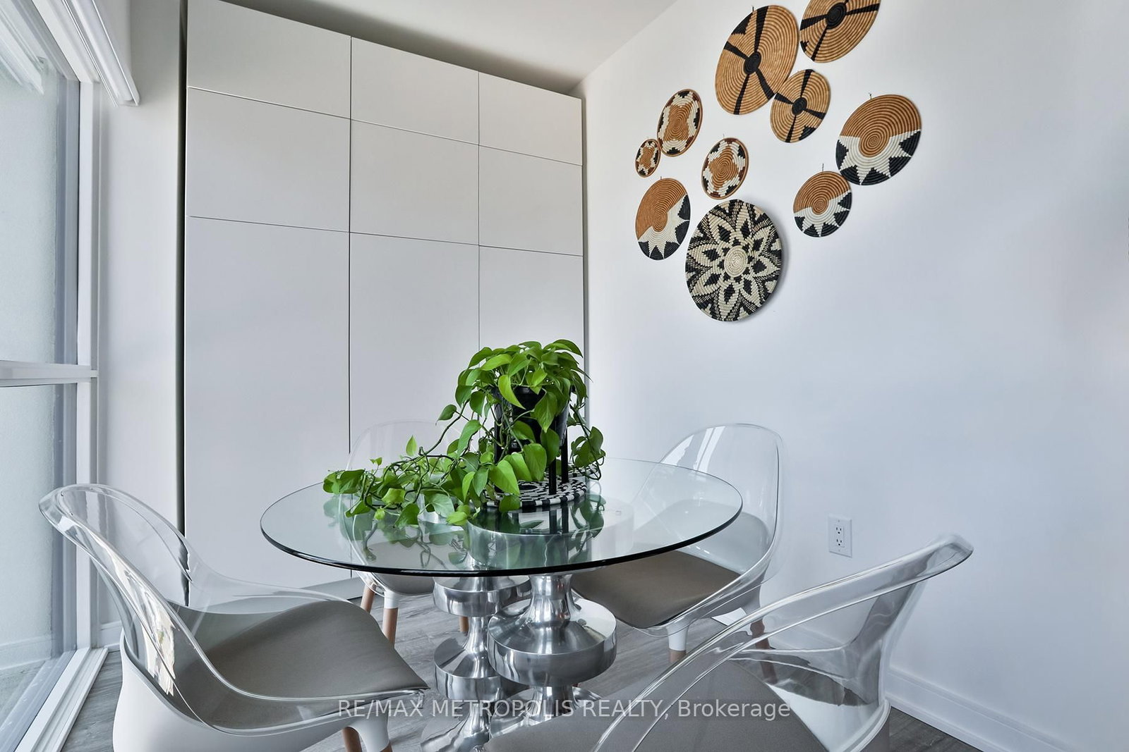 25 Neighbourhood Lane • #703 • Toronto, ON photo 10