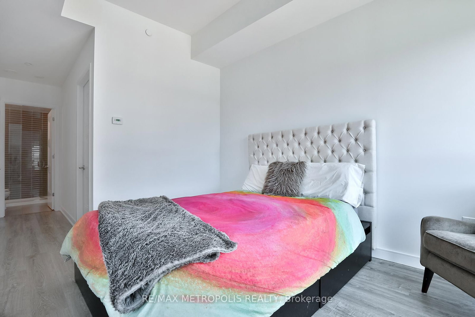 25 Neighbourhood Lane • #703 • Toronto, ON photo 12