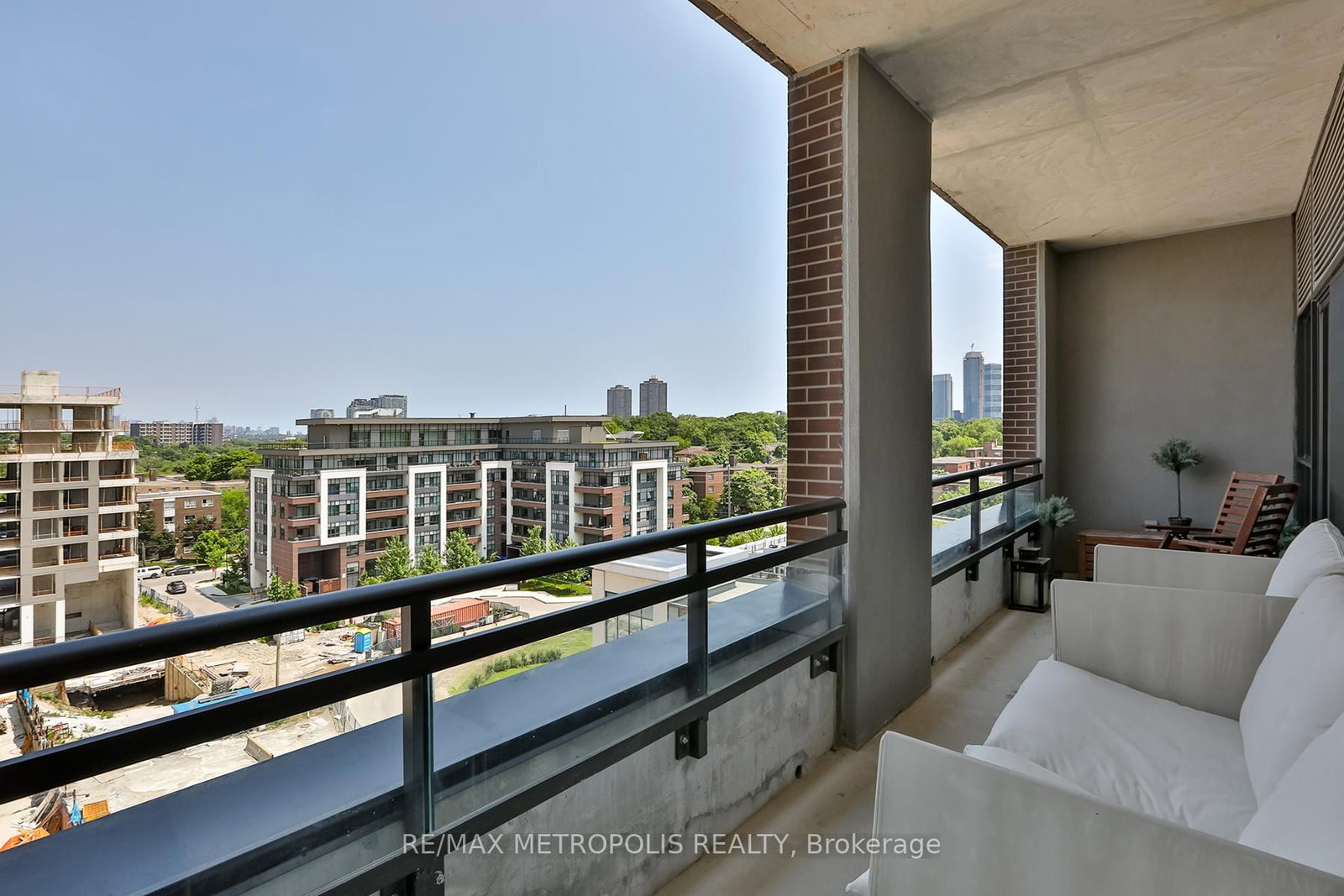 25 Neighbourhood Lane • #703 • Toronto, ON photo 18