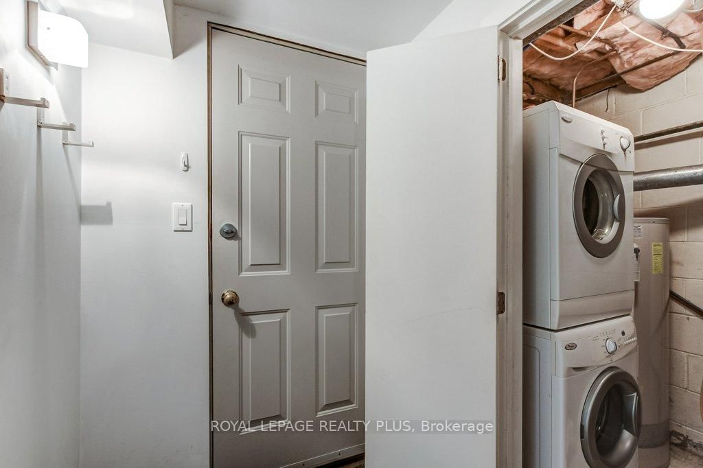 5322 Windermere Drive • Burlington, ON photo 36