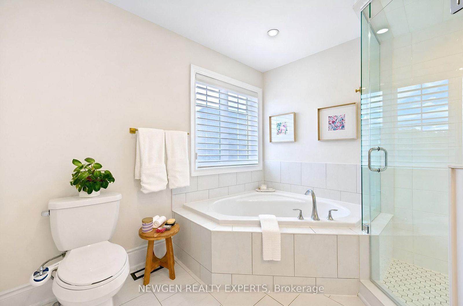 60 Monarch Drive • Halton Hills, ON photo 35