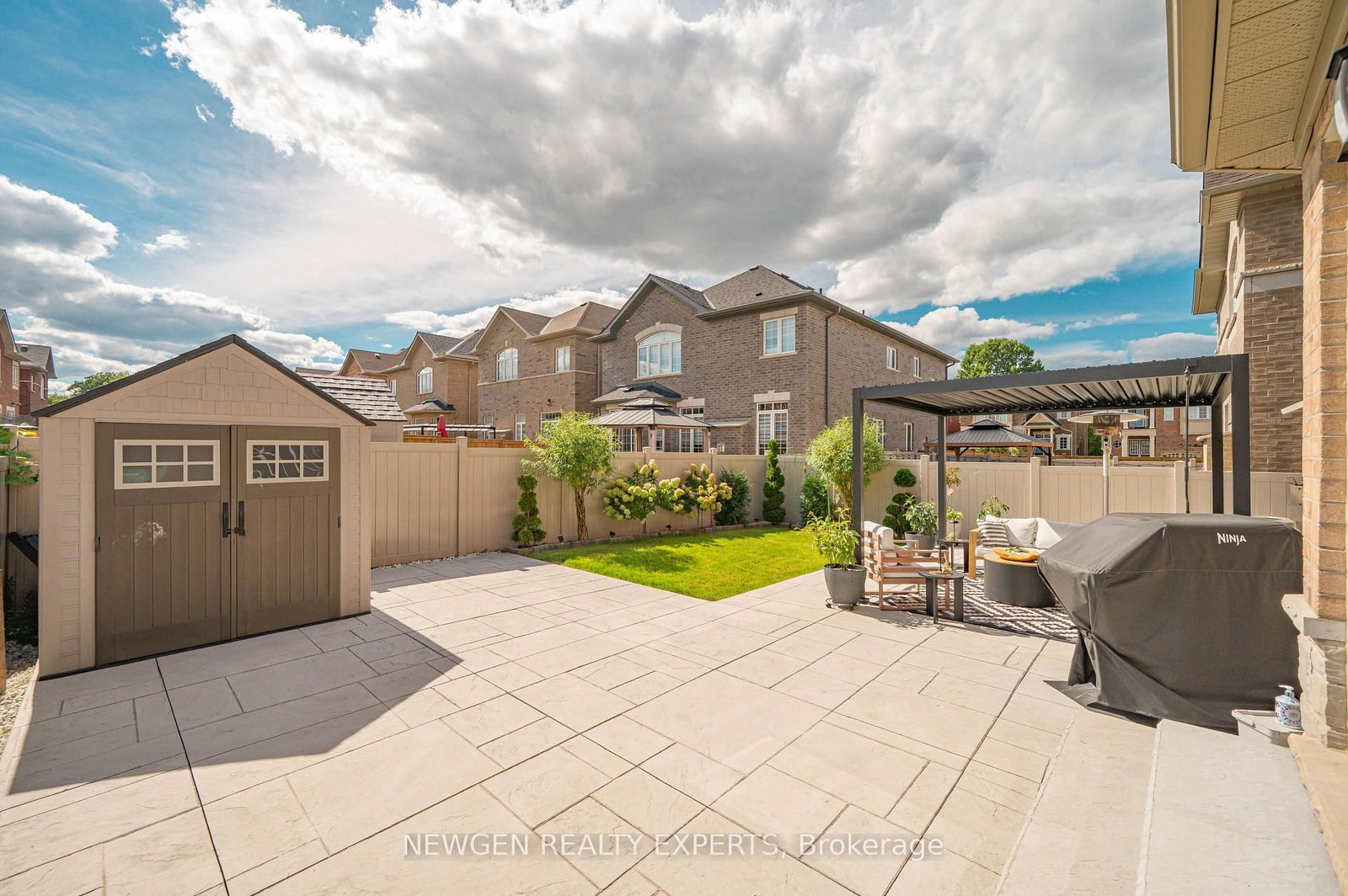 60 Monarch Drive • Halton Hills, ON photo 47