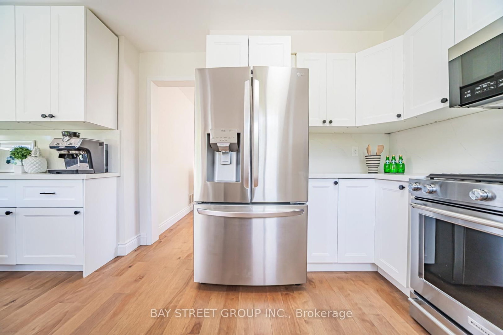 29 Roslo Court • Oakville, ON photo 15