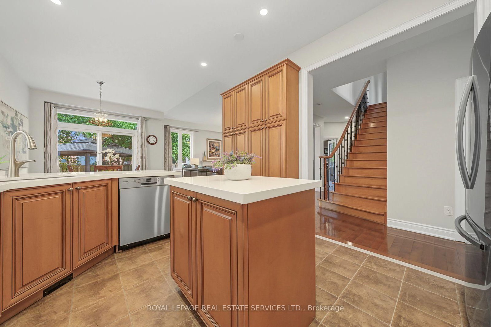 3368 Raspberry Bush Trail • Oakville, ON photo 9