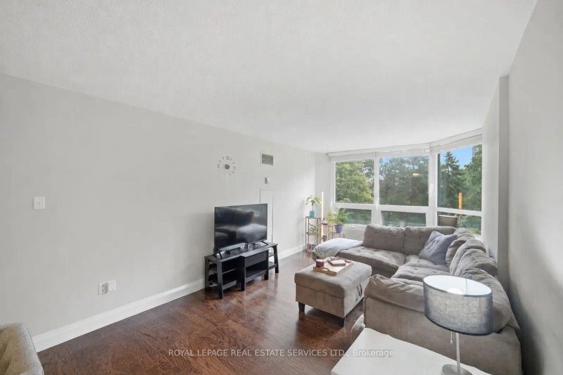 8 Lisa Brampton,ON L6T 4S6 — Photo 15