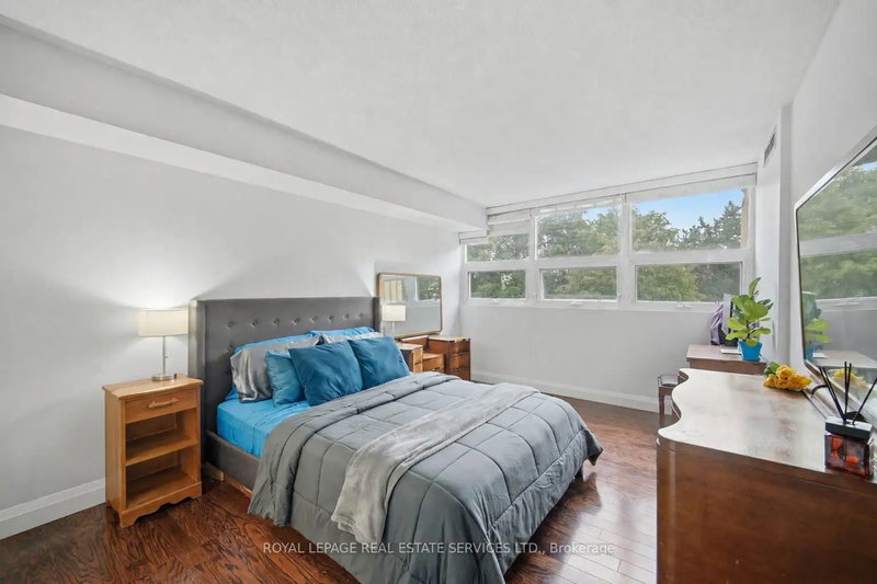 8 Lisa Brampton,ON L6T 4S6 — Photo 17