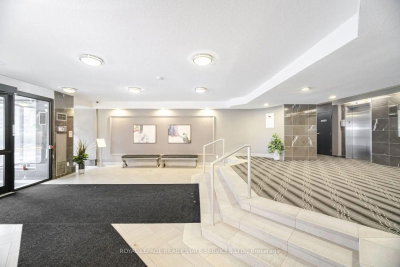 8 Lisa Brampton,ON L6T 4S6 — Photo 32