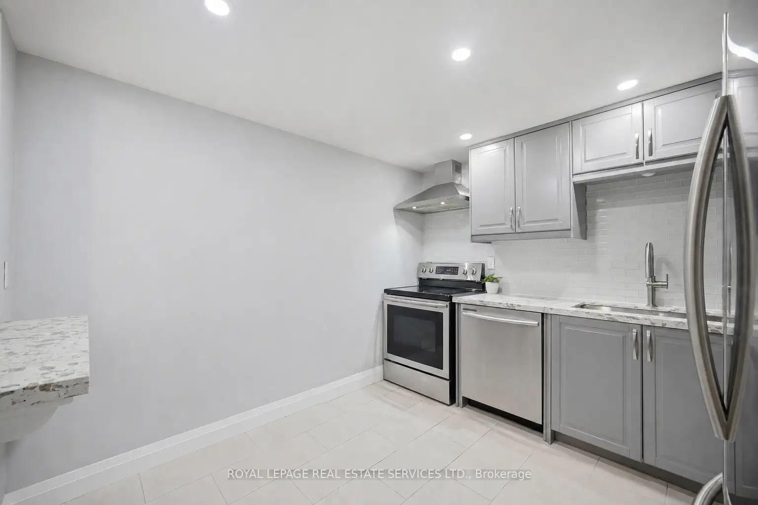 8 Lisa Street • #306 • Brampton, ON photo 6