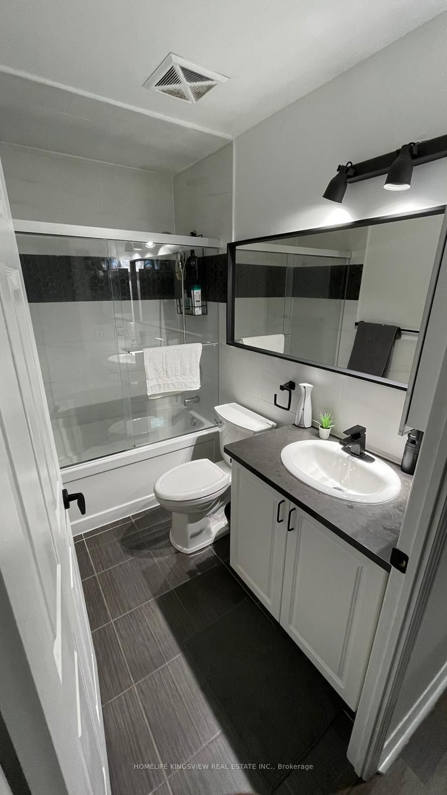 339 Rathburn Road • #1501 • Mississauga, ON photo 15
