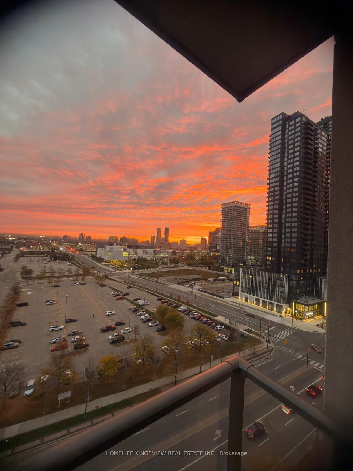 339 Rathburn Road • #1501 • Mississauga, ON photo 4