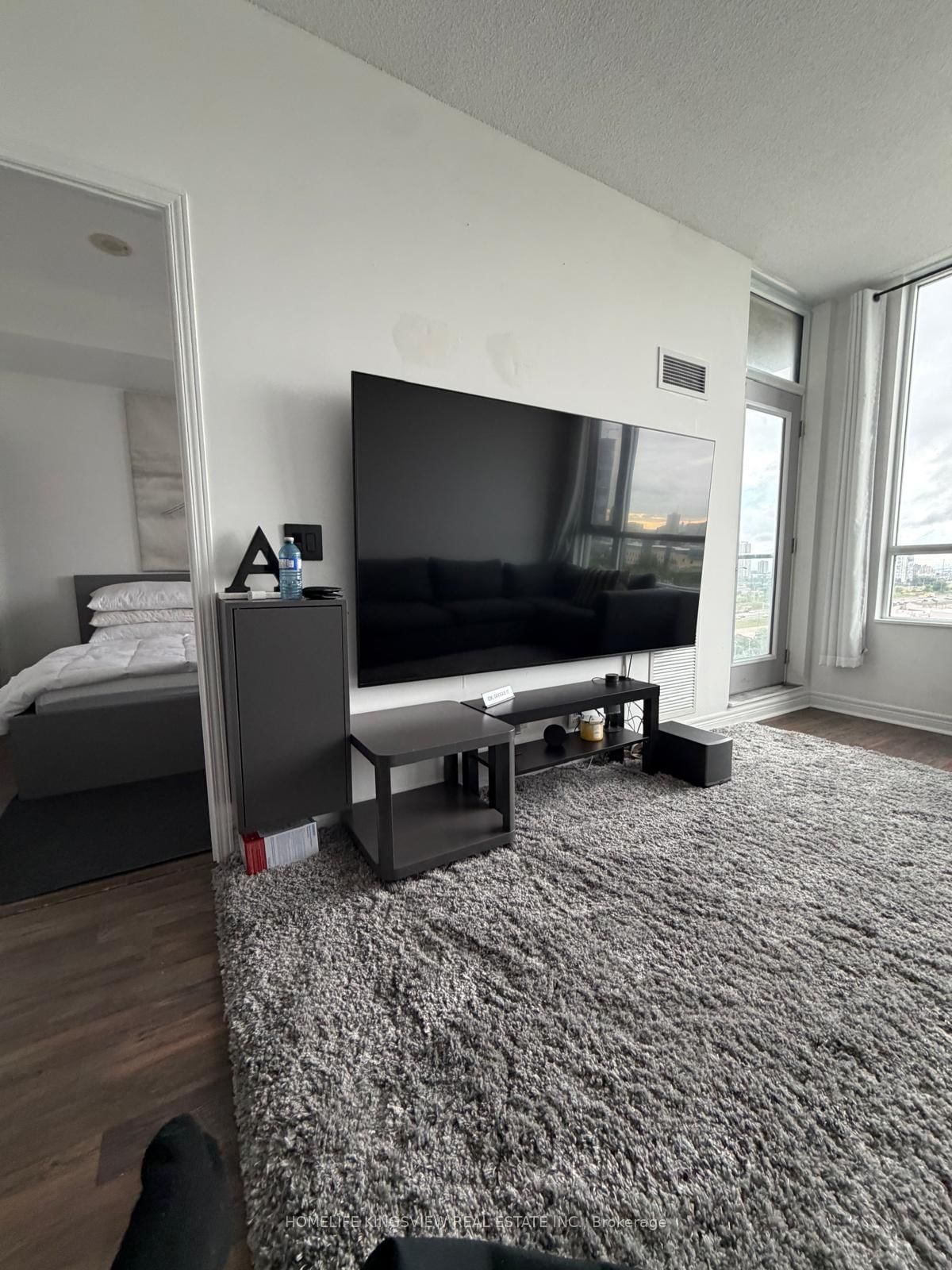 339 Rathburn Road • #1501 • Mississauga, ON photo 8