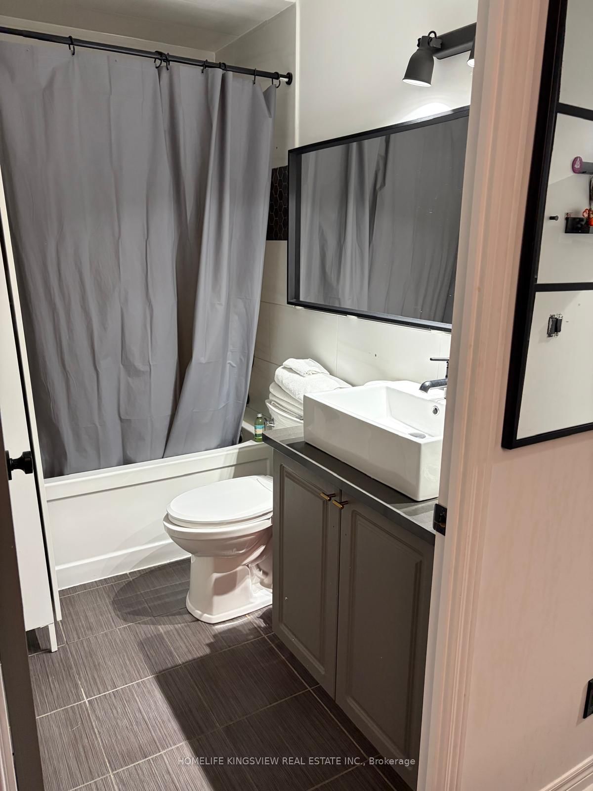 339 Rathburn Road • #1501 • Mississauga, ON photo 9