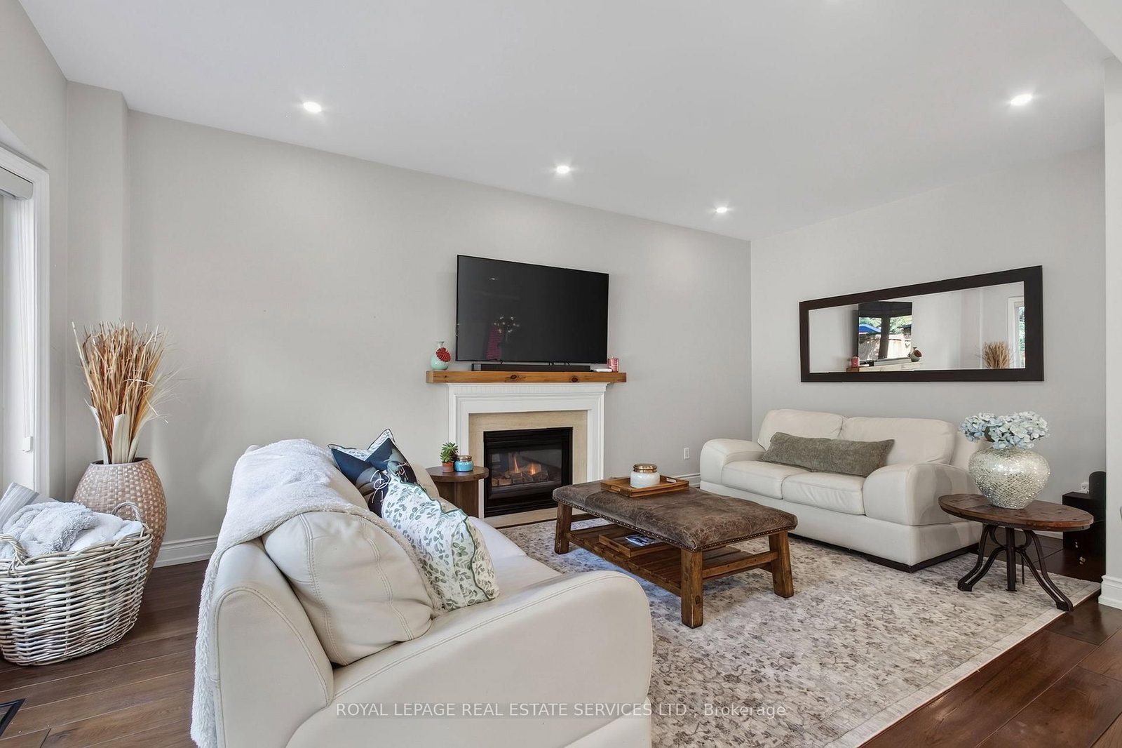 2329 Glenfield Road • Oakville, ON photo 13