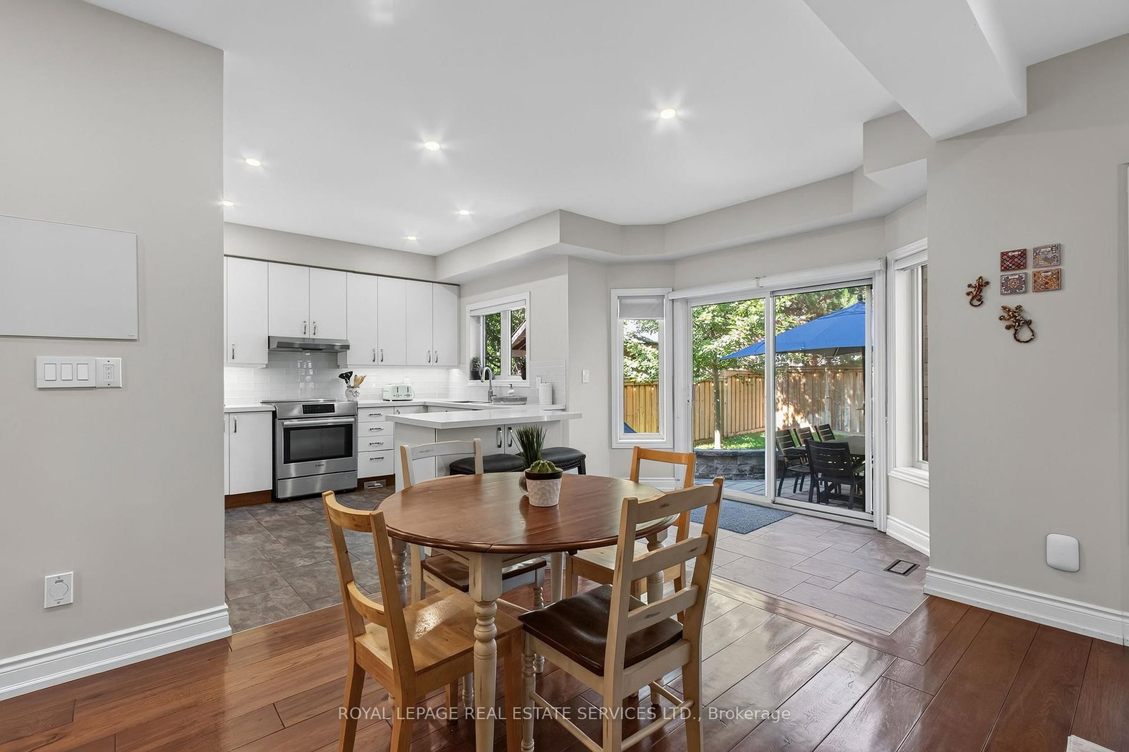 2329 Glenfield Road • Oakville, ON photo 15