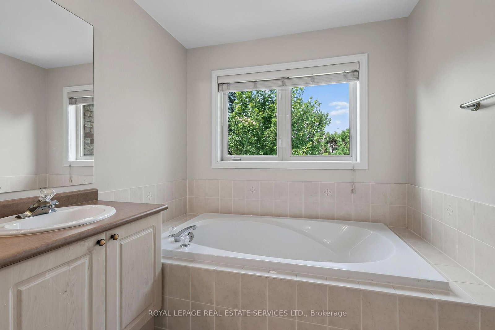 2329 Glenfield Road • Oakville, ON photo 25