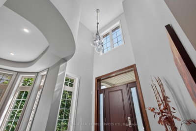 2329 Glenfield Road • Oakville, ON photo 6