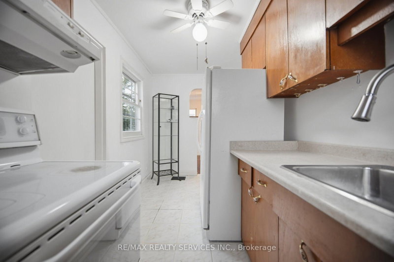 3051 Churchill Mississauga,ON L4T 1R4 — Photo 20